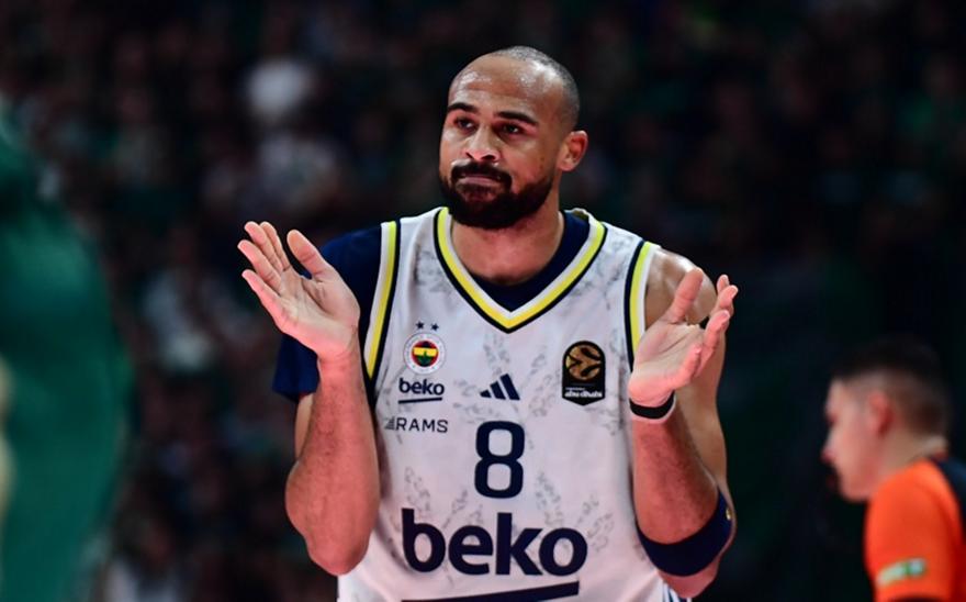 Χόρτον-Τάκερ: «Να είμαστε πιστοί στο πλάνο μας»