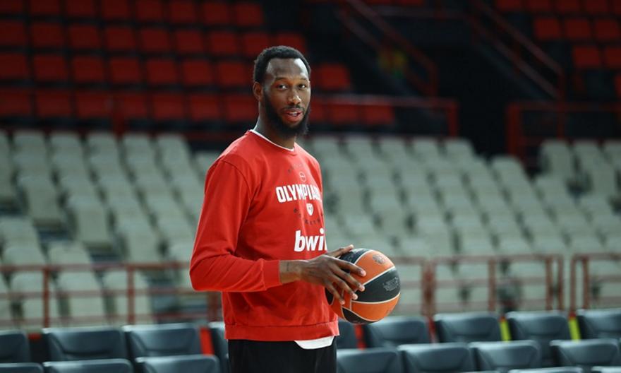 Χολ: «Να είμαστε πιο σκληροί, πιο physical και να παίξουμε το μπάσκετ του Ολυμπιακού»