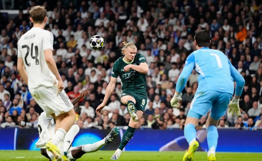 Champions League: Μάντσεστερ Σίτι και Τσέλσι ψάχνουν το απόλυτο θαύμα μέσα στην Αγγλία