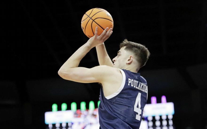 Έκανε σεφτέ στο ΝΒΑ ο Πουλακίδας: Έβαλε 10 πόντους στη νίκη των Μάβερικς στο Κλίβελαντ