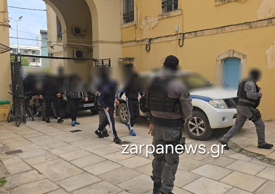 Χανιά: Απολογούνται οι επτά νεαροί για τον ομαδικό βιασμό της ανήλικης