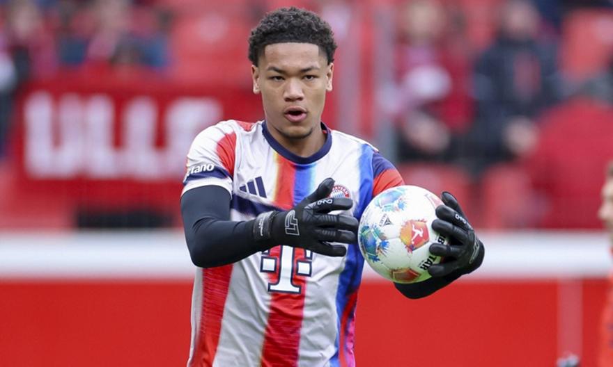 Η Μπάγερν χωρίς 3+1 τερματοφύλακες και ο 16χρονος που χρειάζεται… άδεια για να παίξει Champions League!