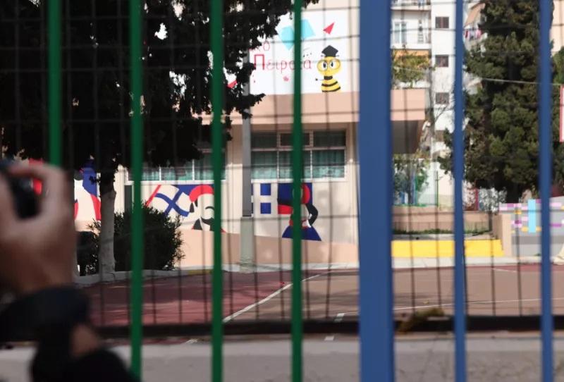 Θεσσαλονίκη: Aνήλικοι ταυτοποιήθηκαν για φθορές σε σχολεία στη Θέρμη