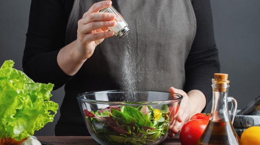 Ποιο αλάτι είναι πιο υγιεινό και πιο κατάλληλο για όσους έχουν υψηλή πίεση;