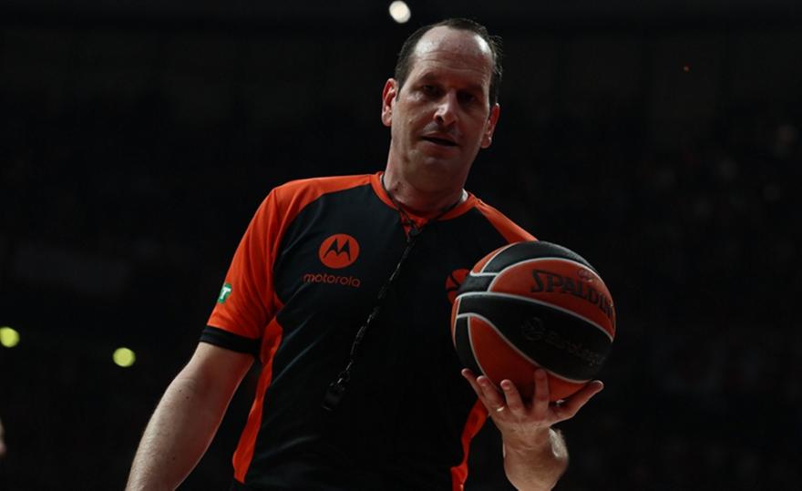 Οι διαιτητές στο Ολυμπιακός-Μπασκόνια