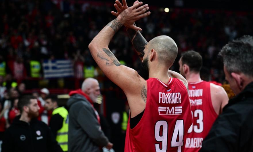 Ζέρβας: «Ο Ολυμπιακός πρέπει να είναι στοιχειωδώς σοβαρός απέναντι στην Μπασκόνια»