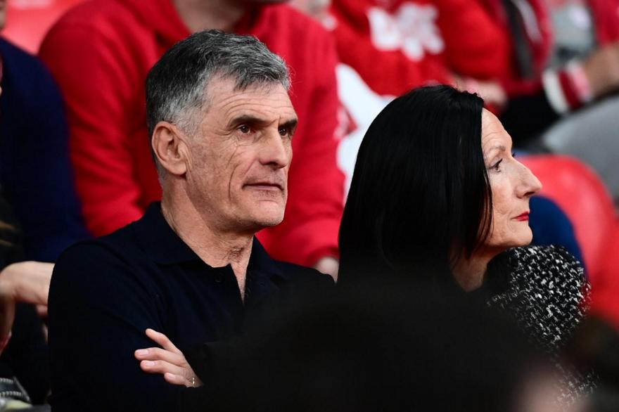 Τι ‘χες Μέντι, τι ’χα πάντα: Ξανά στο ΣΕΦ ο προπονητής του ποδοσφαιρικού Ολυμπιακού!