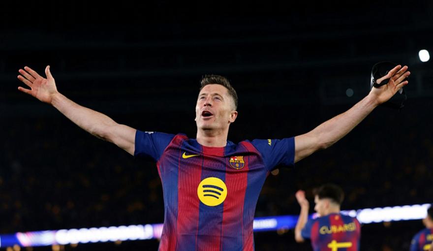 Η… γριά αλεπού: Ο Λεβαντόφσκι έσπασε άλλα δύο ρεκόρ στο Champions League!