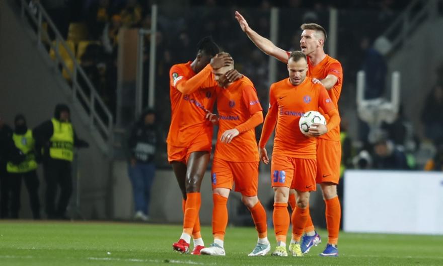 Ράθυμη ΑΕΚ, χτυπά η Τσέλιε για το 0-2