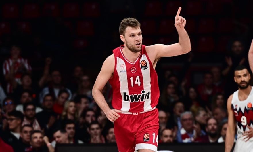 Πέρασε τον Χάινς και μπήκε στη δεκάδα όλων των εποχών σε PIR ο Βεζένκοφ!