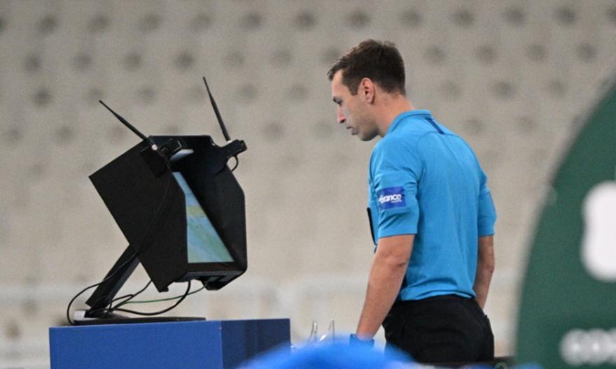 Πώς θα λειτουργήσει το VAR την τελευταία αγωνιστική της Super League;