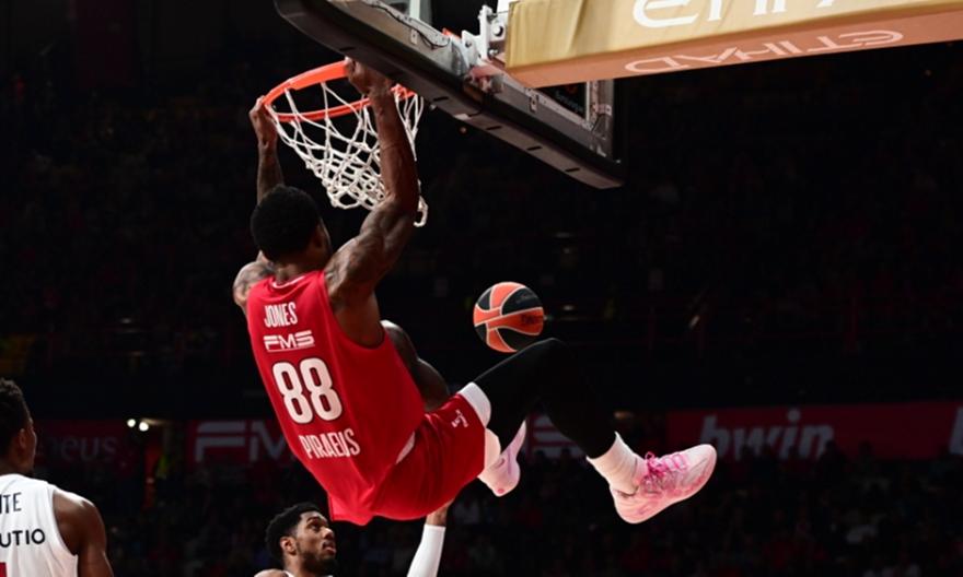 Τα highlights από τη νίκη του Ολυμπιακού απέναντι στην Μπασκόνια