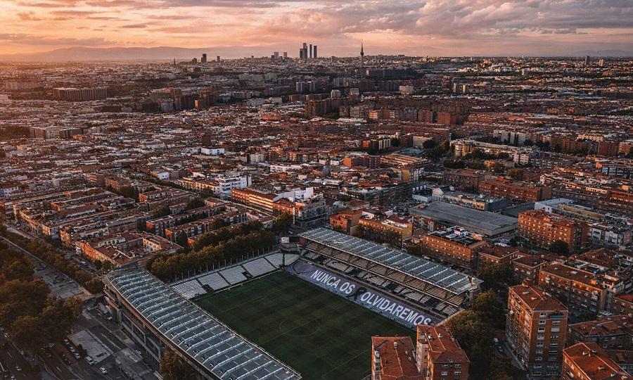ΑΕΚ: Θα παίξει στο Βαγιέκας, ένα γήπεδο που καταρρέει μέσα σε οργή και πολιτική σύγκρουση