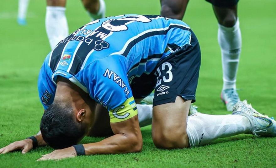 Σοκαριστικός τραυματισμός για παίκτη της Γκρέμιο