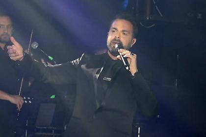 Θύμα ξυλοδαρμού έπεσε ο Ηλίας Βρεττός σε νυχτερινό κέντρο στην Κύπρο