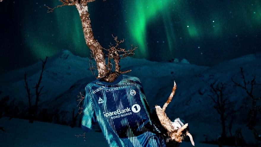 Όταν το Βόρειο Σέλας και ο αθλητισμός ενώνονται: Μαγική η νέα φανέλα της Τρόμσο