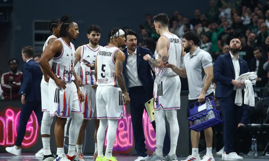 Ηττήθηκε από την Μπουργκ και έχασε έδαφος στη μάχη της κορυφής η Παρί