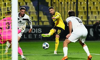 Η κρίσιμη αναμέτρηση στο Βικελίδης: Άρης-ΟΦΗ 0-2