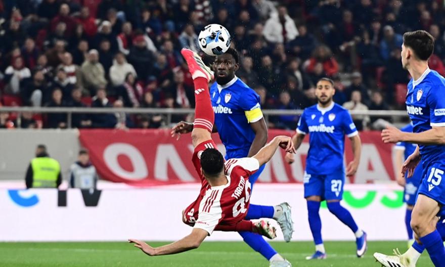 Χριστόγλου: «Κακή λειτουργία ο Ολυμπιακός, έκανε… προπόνηση στον τερματοφύλακα με τις σέντρες»