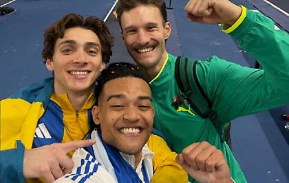 H selfie του Καραλή με Ντουπλάντις και Μάρσαλ: «Σας ευχαριστώ και καλό βράδυ»