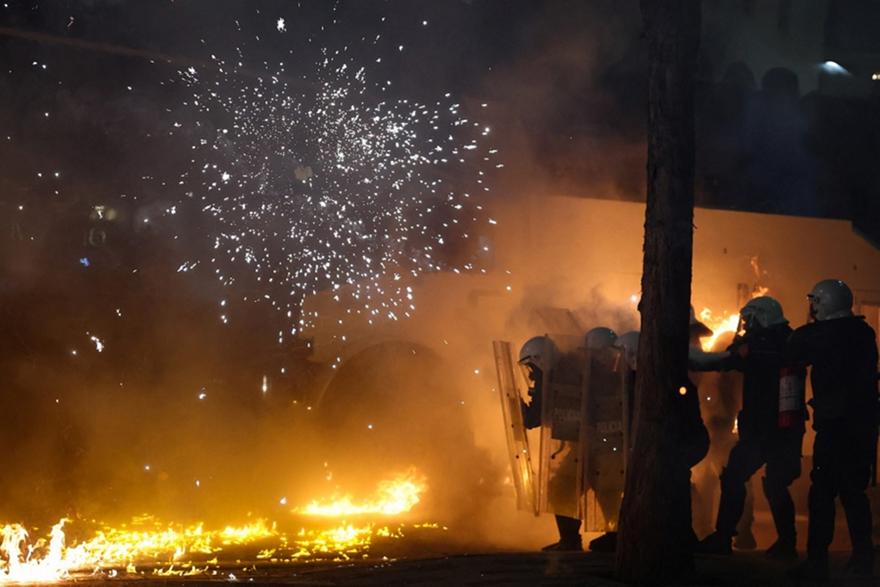 Αλβανία: Νέα βίαιη αντικυβερνητική διαδήλωση στα Τίρανα – Ζητούν την παραίτηση Ράμα