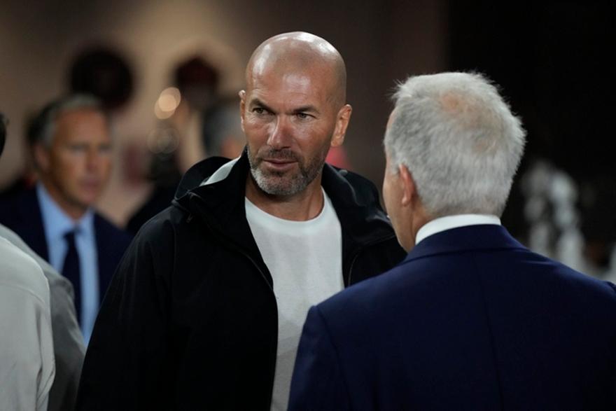 Πλησιάζει στον πάγκο της εθνικής Γαλλίας ο Ζιντάν, τι αποκάλυψε ο πρόεδρος της FFF