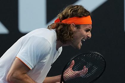 Τσιτσιπάς σε διαιτητή: «Θα έπρεπε να ντρέπεσαι»