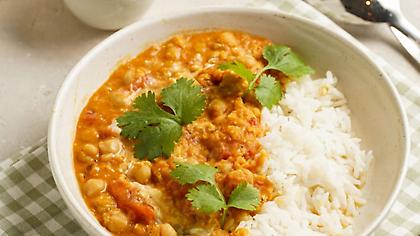 Κάρι με κόκκινες φακές και ρεβίθια