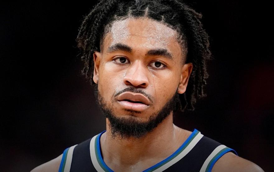 Έκπληξη από Μπακς: Αποδέσμεσαν τον Καμ Τόμας