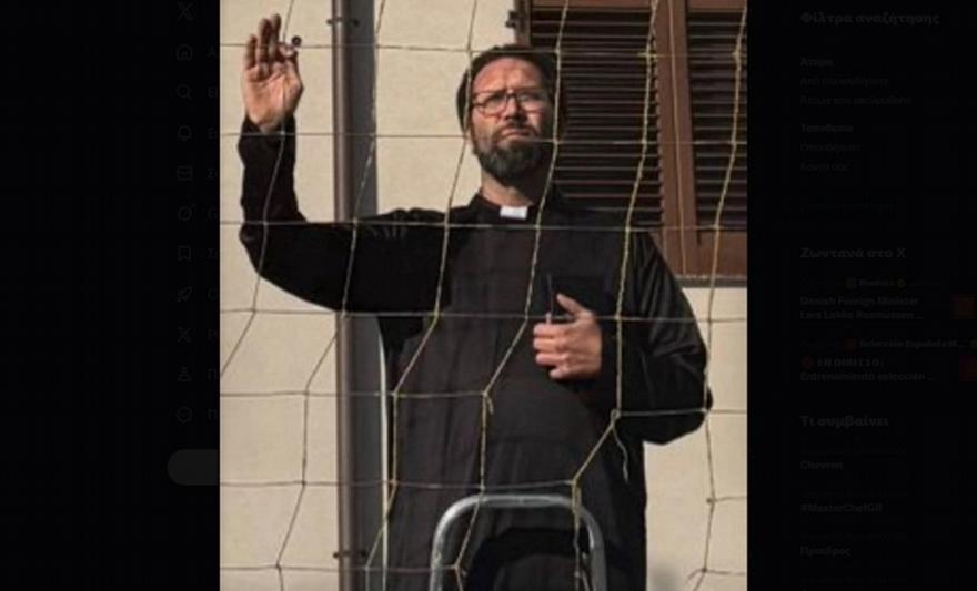 Προπονητής που ήταν τιμωρημένος, ντύθηκε παπάς, μίλησε στην ομάδα του και κλώτσησε αντίπαλο παίκτη!