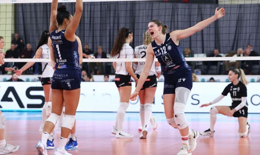 Πήρε το «θρίλερ» με ΠΑΟΚ κι απέκτησε προβάδισμα ο ΑΟ Θήρας