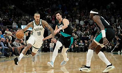 Μπλέιζερς-Μπακς