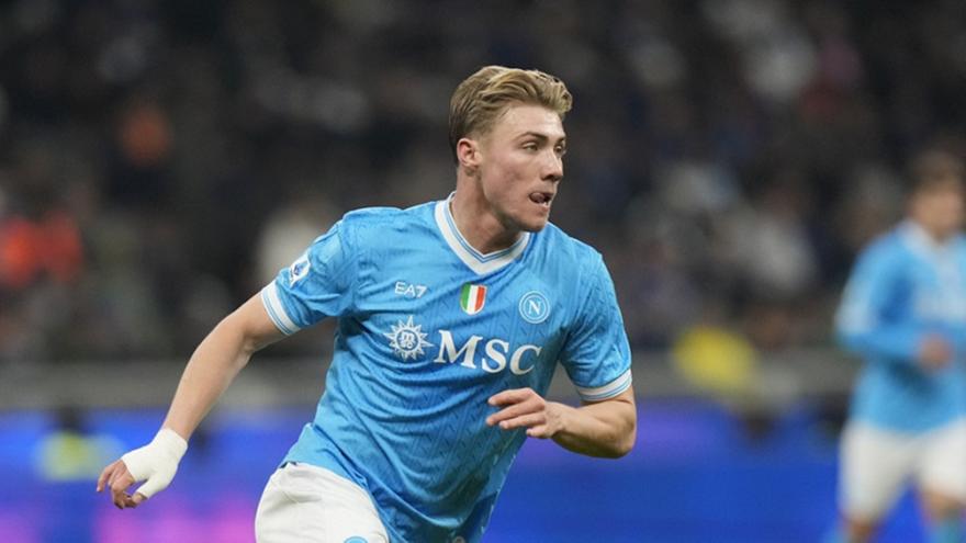 Χόιλουντ: «Κάποια στιγμή ένιωσα ότι όλα είχαν τελειώσει για μένα, στη Νάπολι βρήκα ξανά την αγάπη μου για το ποδόσφαιρο»