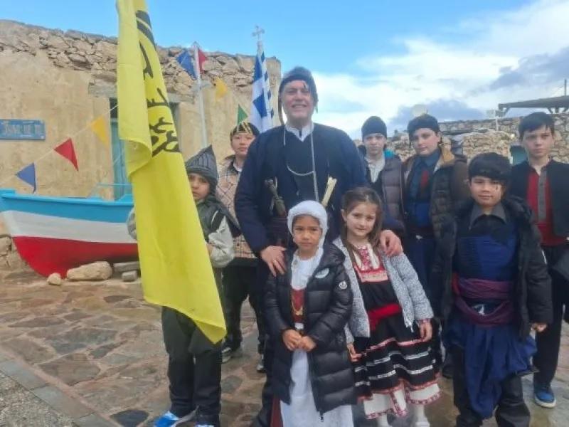 Γαύδος: Μαθητές από την Βούλα Αττικής στο νησί... χωρίς μαθητές για την 25η Μαρτίου