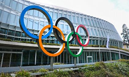 Η ΔΟΕ σταματά τη συμμετοχή των τρανς και ιντερσεξ ατόμων σε αγώνες γυναικών από τους Ολυμπιακούς Αγώνες 2028