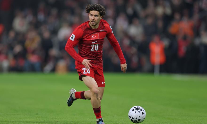 Μαγική μπαλιά του Γκιουλέρ και τελείωμα του Καντίογλου για το προβάδισμα της Τουρκίας κόντρα στη Ρουμανία