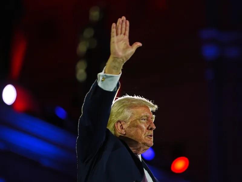 Ο Τραμπ θέλει τέλος του πολέμου το συντομότερο, για να στραφεί σε νέα «πρόκληση» - Αλλά εξετάζει και κλιμάκωση