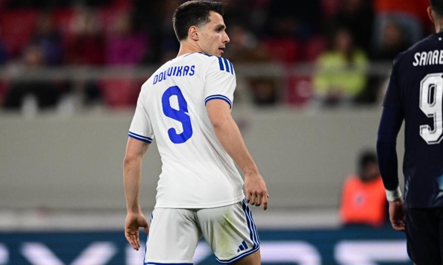 Τεράστια χαμένη ευκαιρία με το σκαφτό του Δουβίκα στο 5ο λεπτό