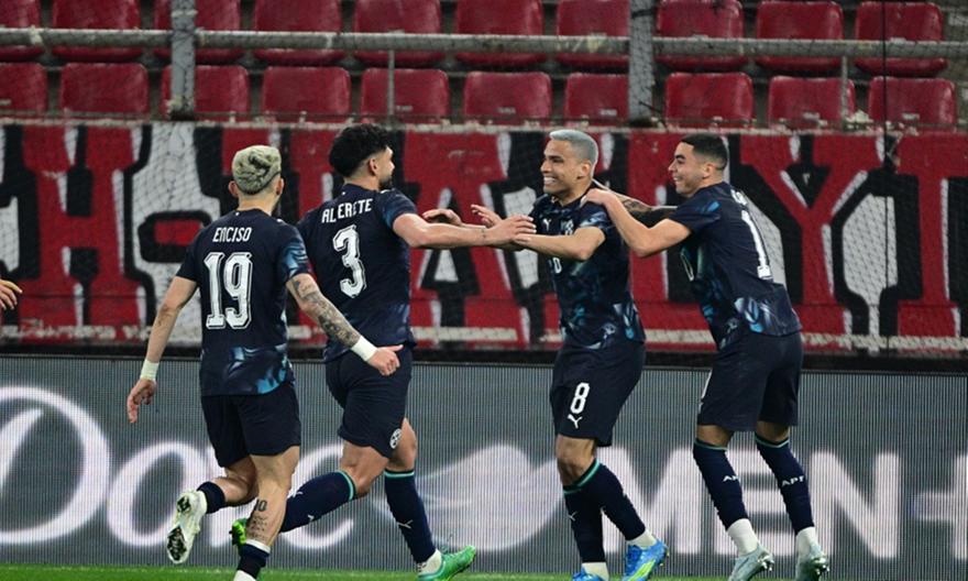 Άνοιξε το σκορ η Παραγουάη με την απευθείας εκτέλεση φάουλ του Γκόμες