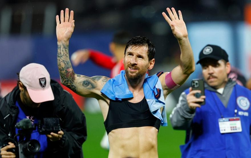 Τρέλα για Μέσι: Γίνεται ο πρώτος παίκτης ever που θα παίξει σε γήπεδο με εξέδρα στο όνομά του!