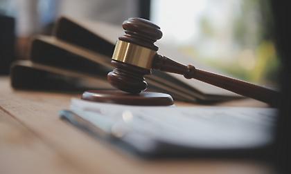 Θεσσαλονίκη: Αθώα η 77χρονη που κατηγορούνταν για ξυλοδαρμό του συζύγου της