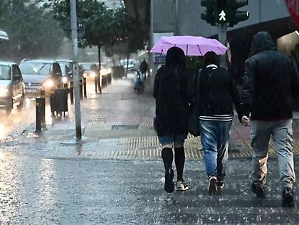 Καιρός: Μεταβολή του καιρού με βροχές, καταιγίδες και πτώση της θερμοκρασίας