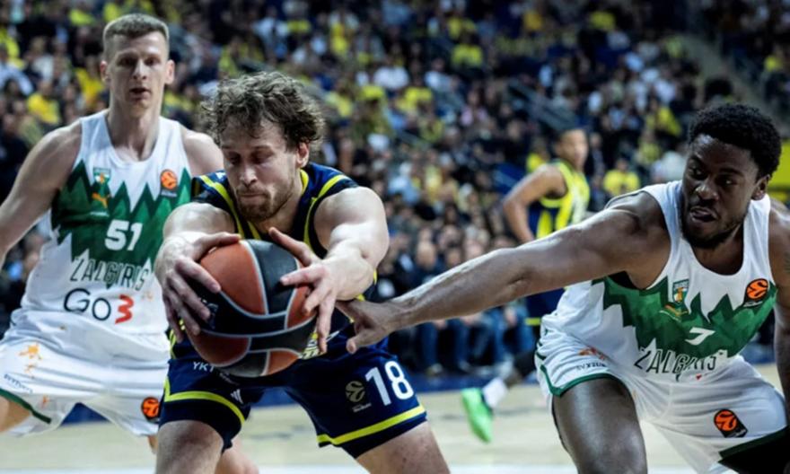 Σπουδαία νίκη με… άρωμα εξάδας για τη Ζάλγκιρις, μέσα στην έδρα της πρωτοπόρου Φενέρμπαχτσε!