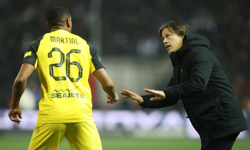 «Κύριος υποψήφιος για τον πάγκο της Μοντερέι του Μαρσιάλ ο Αλμέιδα»