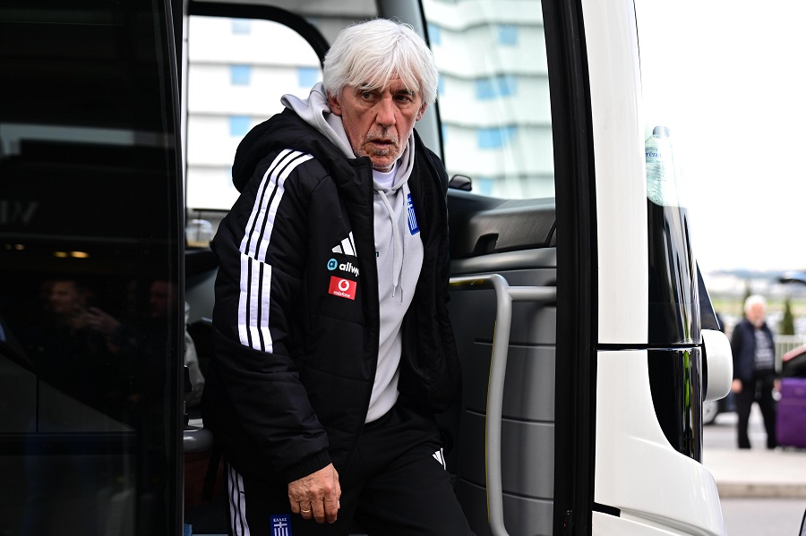 Εθνική: Κλικ από την αναχώρηση της Ελλάδας για την Ουγγαρία