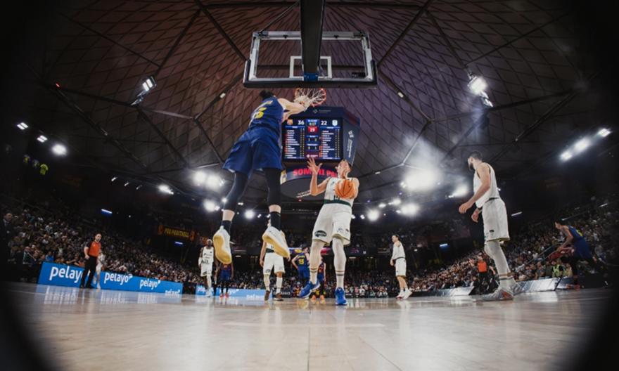 Πολυφωνία και τρίποντο επανέφεραν την Μπαρτσελόνα στις νίκες στην ACB