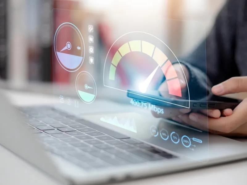 Πιο γρήγορο ίντερνετ, λιγότερη γραφειοκρατία - Τι αλλαγές φέρνει νέο νομοσχέδιο