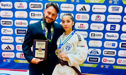 «Χάλκινη» και στην Τσεχία η Ουρανίτσα –Έβδομος ο Τσαπάρας στο Πόζναν