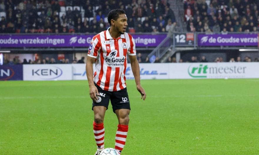 Αποσύρεται από τη δράση κι αναλαμβάνει προπονητής στη Σπάρτα Ρότερνταμ ο Ντε Γκούζμαν