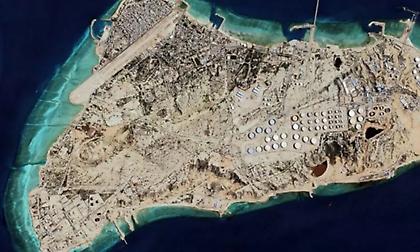 «Ίσως πάρουμε το Χαργκ, ίσως όχι»: Ξανά στο στόχαστρο του Τραμπ το στρατηγικής σημασίας νησί στον Κόλπο